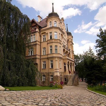 Apartmany Villa Liberty Κάρλοβι Βάρι Εξωτερικό φωτογραφία