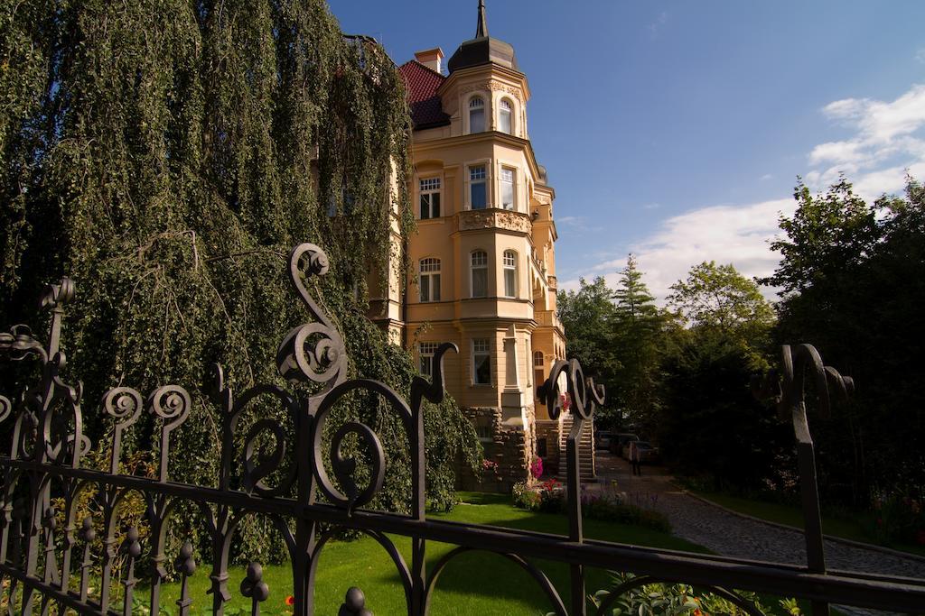 Apartmany Villa Liberty Κάρλοβι Βάρι Εξωτερικό φωτογραφία