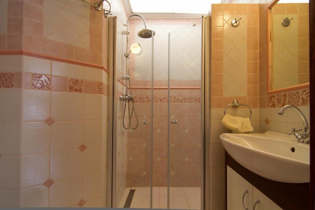 Apartmany Villa Liberty Κάρλοβι Βάρι Δωμάτιο φωτογραφία